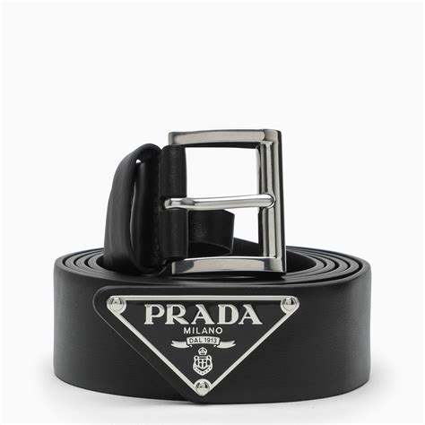 cintura pelle nera fibbia militare prada|Cintura in pelle .